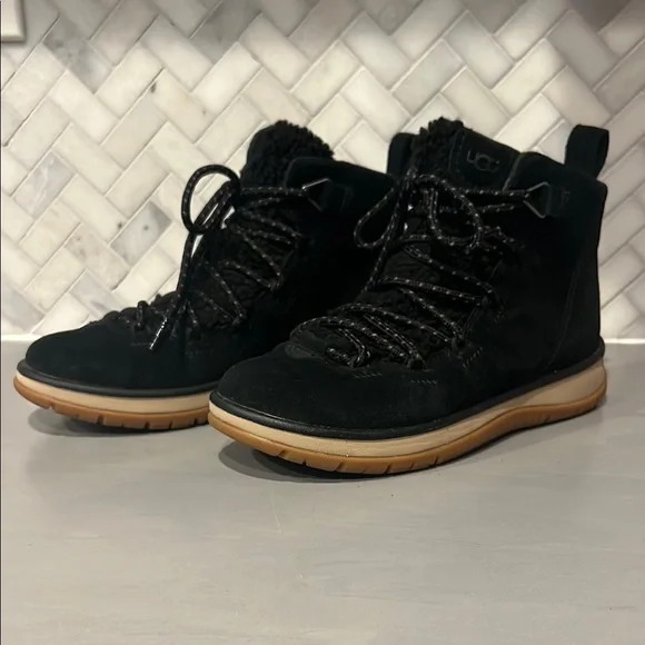 UGG Women's Black Ankle Boots - Picture 4 of 11